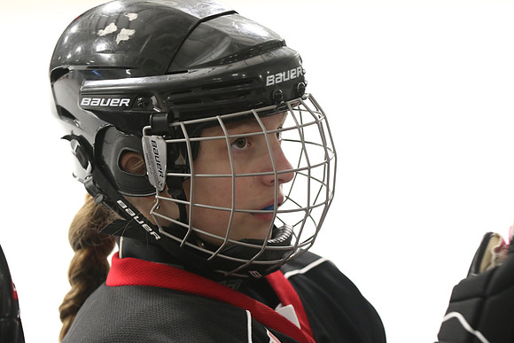 20181209-19833_am 10.00 JoeS [BHL R] Whitby BlackHawks vs  vs London Devilettes Team 2