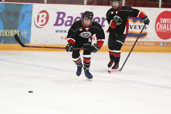 20181209-20041_am 10.00 JoeS [BHL R] Whitby BlackHawks vs  vs London Devilettes Team 2