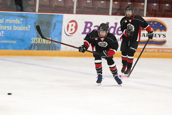 20181209-20042_am 10.00 JoeS [BHL R] Whitby BlackHawks vs  vs London Devilettes Team 2