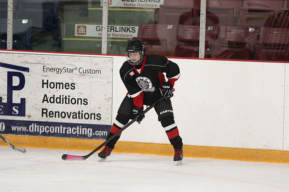 20181209-20048_am 10.00 JoeS [BHL R] Whitby BlackHawks vs  vs London Devilettes Team 2
