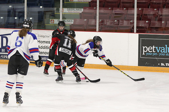 20181209-19937_am 10.00 JoeS [BHL R] Whitby BlackHawks vs  vs London Devilettes Team 2