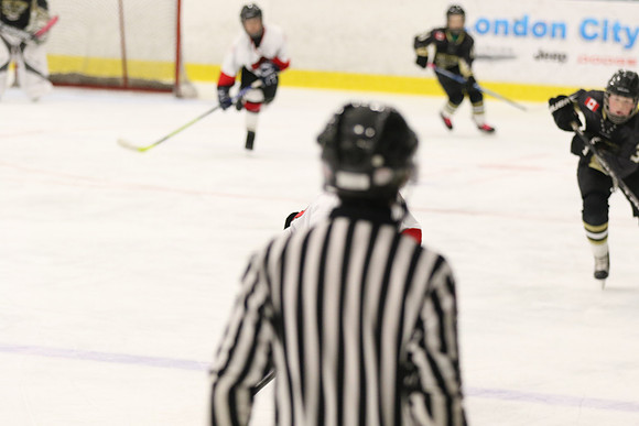 0D8A0066_am 08.00 WF-LCC [AT2] London Oakridge Aeros vs West London Hawks