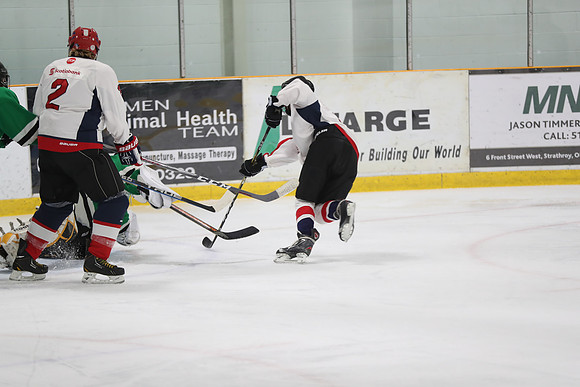20191025-7255_pm 05.00 Blue [MID-RR] Cayuga Stars LL2 vs Strathroy Rockets Red