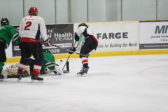20191025-7256_pm 05.00 Blue [MID-RR] Cayuga Stars LL2 vs Strathroy Rockets Red