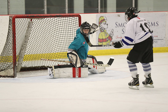 20191227-4863_pm 04.50 TRANS [Pee Blue] Peewee Blue Sharks vs Peewee White Leafs